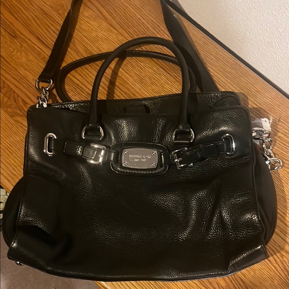 Michael Kors Black Shoulder Bag with Silver Chain Accents EUC - Picture 1 of 14